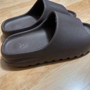 Brown Slides Men’s Size 7